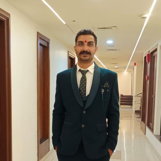 Mr. Savan Soni — Founder, S.S Paints